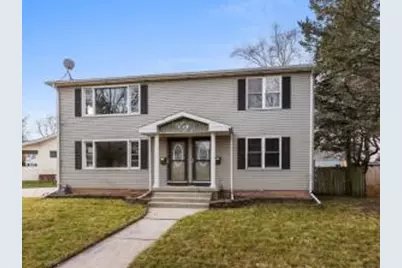 1101  Nagle Ave #1103, Manitowoc, WI 54220 - Photo 1