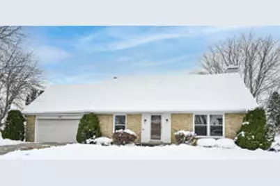 15199 W Fenway Ct, New Berlin, WI 53151 - Photo 1