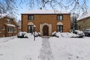 1025 N 15th St, Manitowoc, WI 54220 - Photo 1