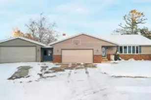 3155 Calumet Dr, Sheboygan, WI 53083 - Photo 1