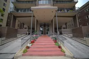 1919 N Summit Ave, Milwaukee, WI 53202 - Photo 1