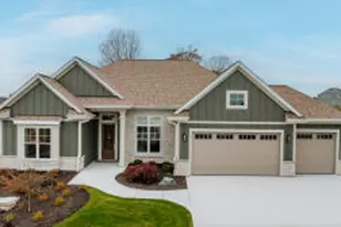 W208N5633 Turnberry Ln, Menomonee Falls, WI 53051 - Photo 1
