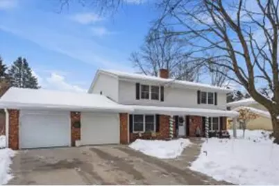 N67W6928  Cleveland St, Cedarburg, WI 53012 - Photo 1