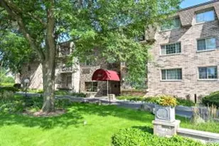 1730 W Green Tree Rd, Glendale, WI 53209 - Photo 1