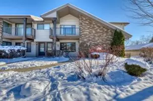 W176N9734 Riversbend Circle, Germantown, WI 53022 - Photo 1