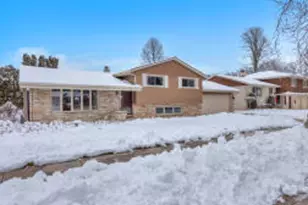 2324 Silver Leaf Ln, Sheboygan, WI 53083 - Photo 1