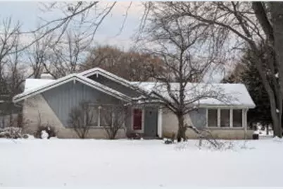 10872 N San Marino Dr, Mequon, WI 53092 - Photo 1