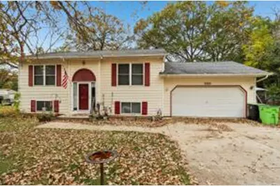 4504  Sunset Rd, Racine, WI 53185 - Photo 1