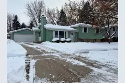 804  Forest Ave, Fond du Lac, WI 54935 - Photo 1