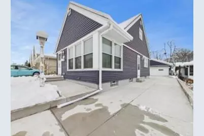 824 S 92nd St, West Allis, WI 53214 - Photo 1