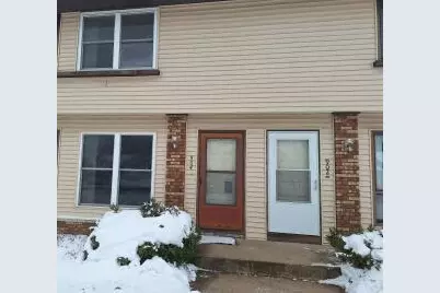 904  12th Ave, Onalaska, WI 54650 - Photo 1