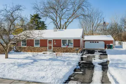 W207N17023  Parkview Dr, Jackson, WI 53037 - Photo 1