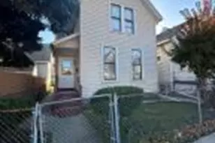 915 W Walker St, Milwaukee, WI 53204 - Photo 1