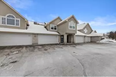 9056 W Elm Ct, Franklin, WI 53132 - Photo 1