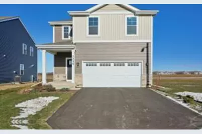7026  Oakmont Rd, Racine, WI 53403 - Photo 1