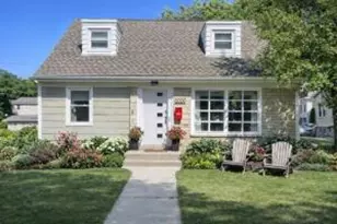 5000 N Shoreland Ave, Whitefish Bay, WI 53217 - Photo 1