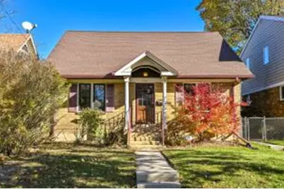 4620 N Ironwood Ln, Glendale, WI 53209 - Photo 1