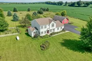 W334N7700 Stone Bank Rd, Merton, WI 53066 - Photo 1