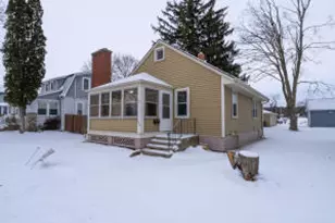 1119 Pleasant St, Lake Geneva, WI 53147 - Photo 1