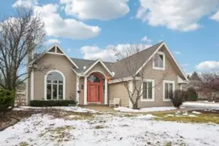 W174N4939 Sheffield Ct, Menomonee Falls, WI 53051 - Photo 1