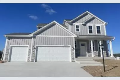 W193N5017  Rosemary Rdg, Menomonee Falls, WI 53051 - Photo 1