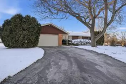 N72W15292  Patio Ct, Menomonee Falls, WI 53051 - Photo 1