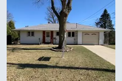 123  Riverview Dr, Racine, WI 53185 - Photo 1