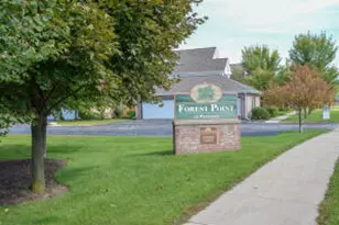 14824 W Arrowhead Ln, New Berlin, WI 53151 - Photo 1