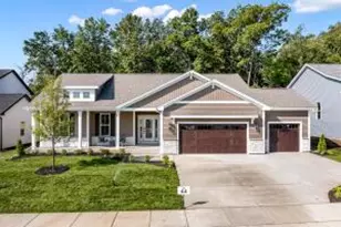 544 Kiddle Ln, Racine, WI 53182 - Photo 1