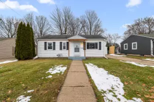 625 Madison Ave, West Bend, WI 53095 - Photo 1