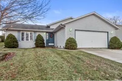 833  Mallinger Dr, Port Washington, WI 53074 - Photo 1