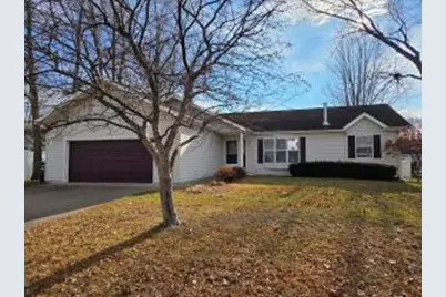 744  Troy St, Onalaska, WI 54650 - Photo 1