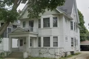 2836 N Frederick Ave, Milwaukee, WI 53211 - Photo 1