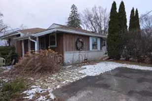 8481 N 52nd St, Brown Deer, WI 53223 - Photo 1