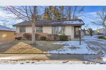 604  Robin St, West Bend, WI 53090 - Photo 1