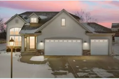 6001  Alburg Ave, Racine, WI 53406 - Photo 1