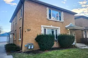 9323 W Wisconsin Ave, Milwaukee, WI 53226 - Photo 1