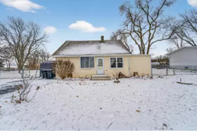 28421  107th St, Salem Lakes, WI 53179 - Photo 1