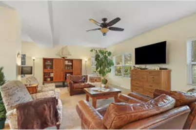 699 S Stone Ridge Dr, Lake Geneva, WI 53147 - Photo 8
