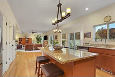 699 S Stone Ridge Dr, Lake Geneva, WI 53147 - Photo 14