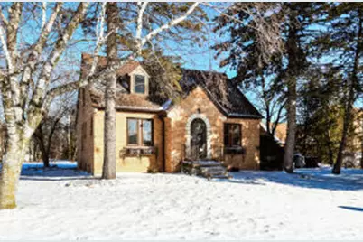 424 W Luebbe Ln, Glendale, WI 53217 - Photo 1