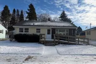 2901 Delaware Ave, Racine, WI 53403 - Photo 1