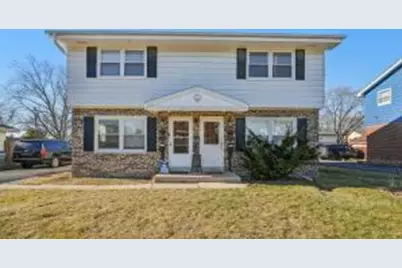 4911 N 105th St #4913, Milwaukee, WI 53225 - Photo 1