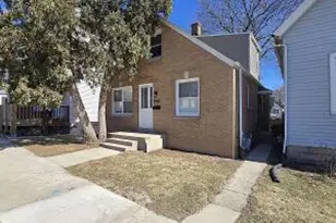 2546 South 13th Street, Milwaukee, WI 53215 - Photo 1