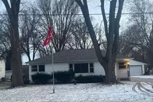 N55W37027 Lisbon Rd, Oconomowoc, WI 53066 - Photo 1