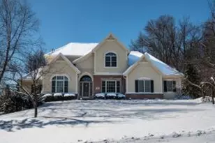 631 Stepping Stone Way, Pewaukee, WI 53072 - Photo 1