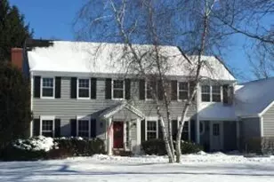 762 N Forest Ridge Ct, Summit, WI 53066 - Photo 1