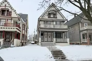 3206 W McKinley Blvd, Milwaukee, WI 53208 - Photo 1