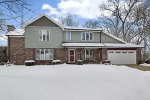 433 Robins Run, Burlington, WI 53105 - Photo 1