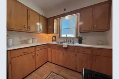 609 N Cedar St, Horicon, WI 53032 - Photo 8